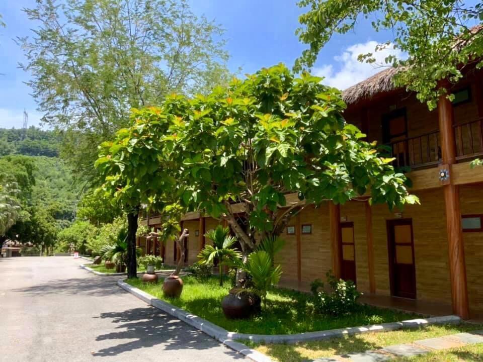 Hoa Binh Hotel Bagian luar foto