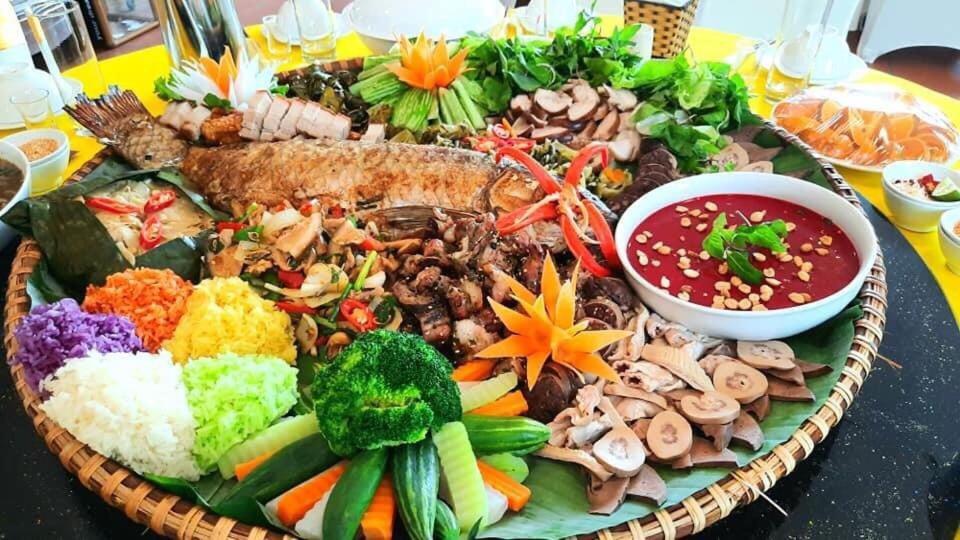 Hoa Binh Hotel Bagian luar foto