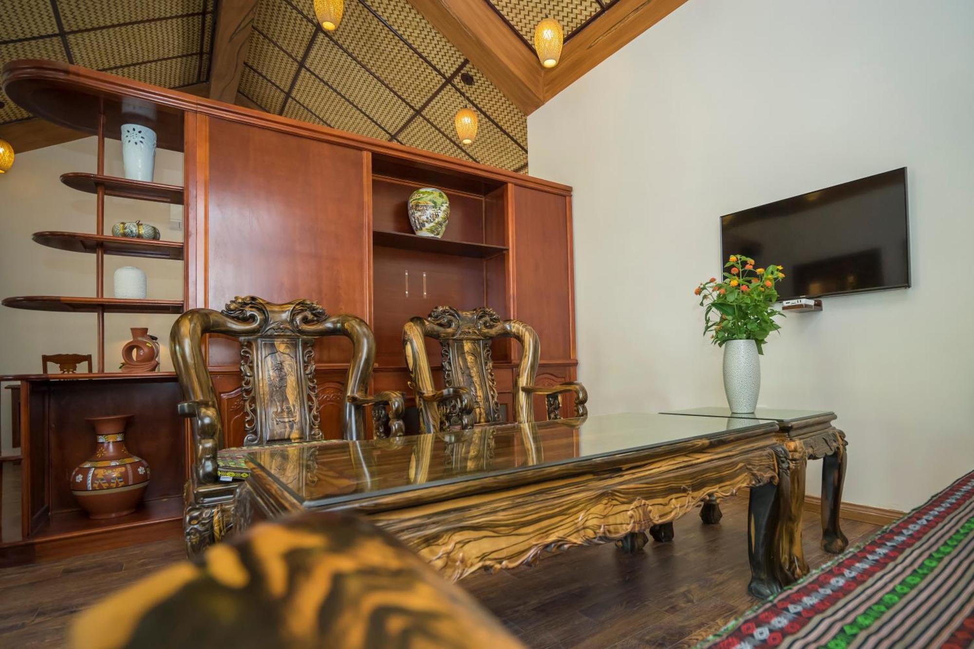 Hoa Binh Hotel Ruang foto