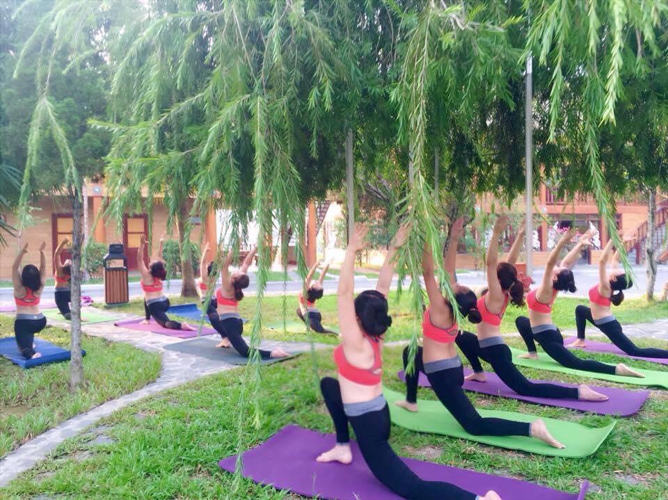 Hoa Binh Hotel Bagian luar foto
