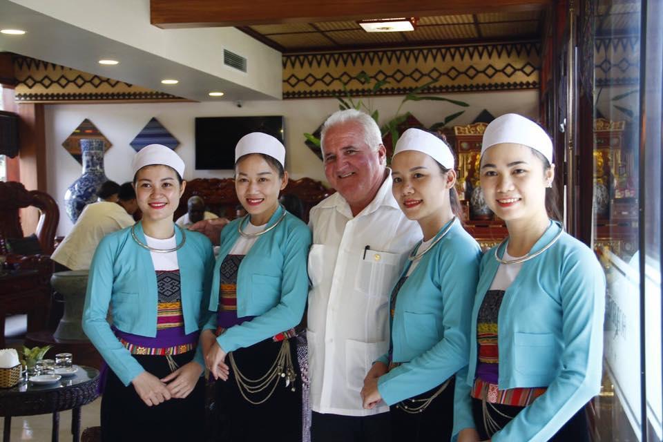 Hoa Binh Hotel Bagian luar foto
