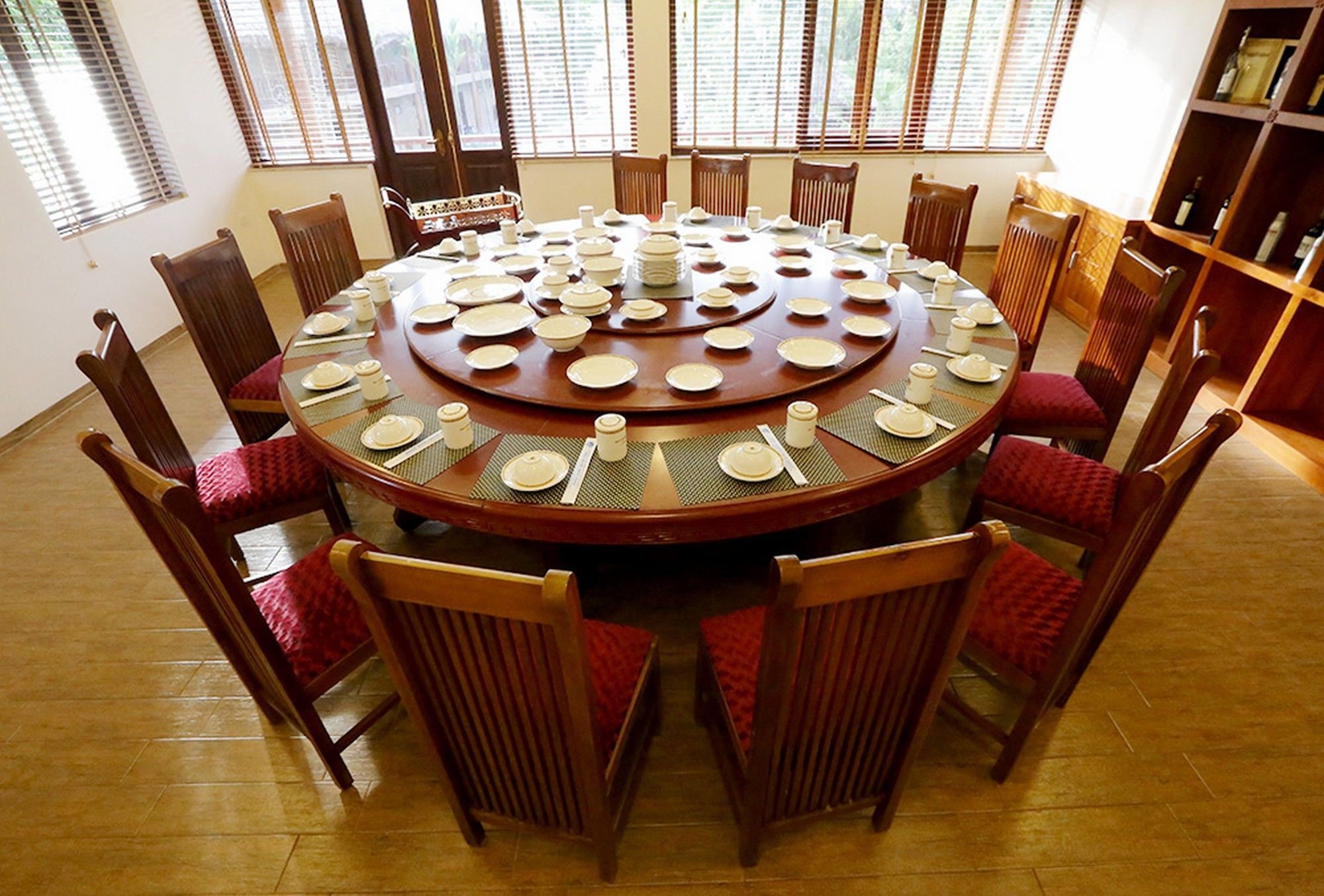 Hoa Binh Hotel Bagian luar foto