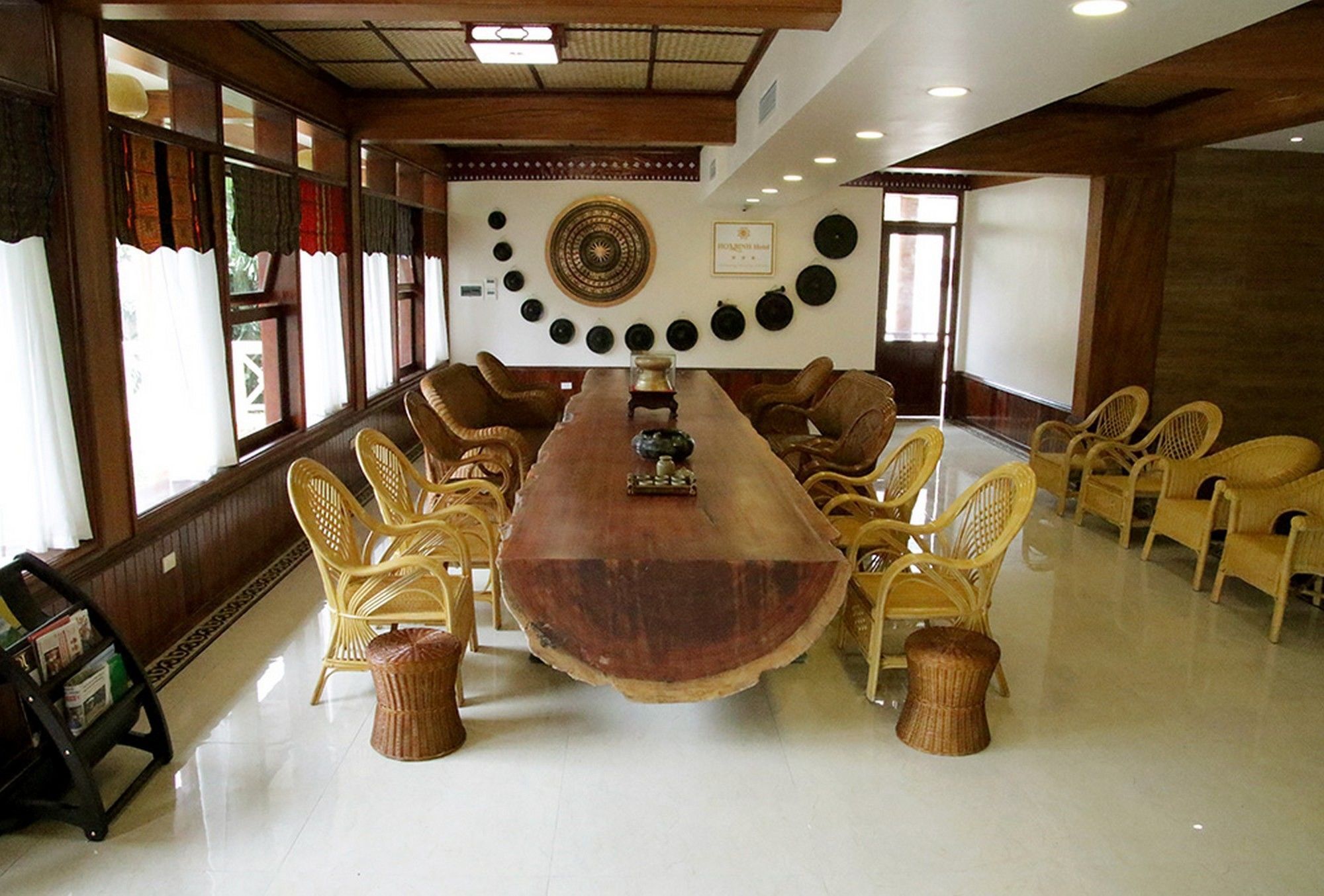Hoa Binh Hotel Bagian luar foto